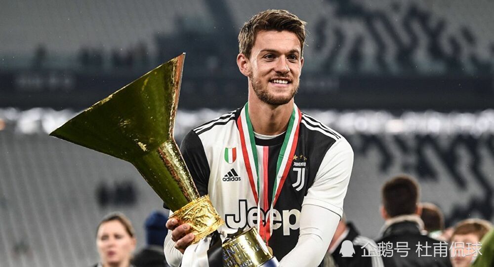 上海久事大鲨鱼男篮官网